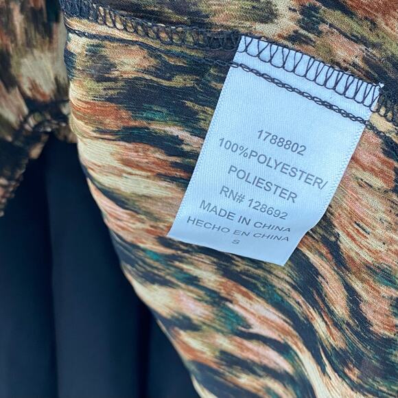 STEVE MADDEN NWT Tiered Printed V Neck Midi Dress Brown Size Small Lined - Picture 7 of 7